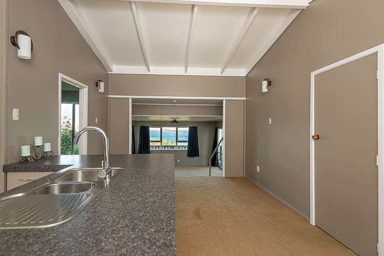 38 Taumatawiwi Street Opononi_12