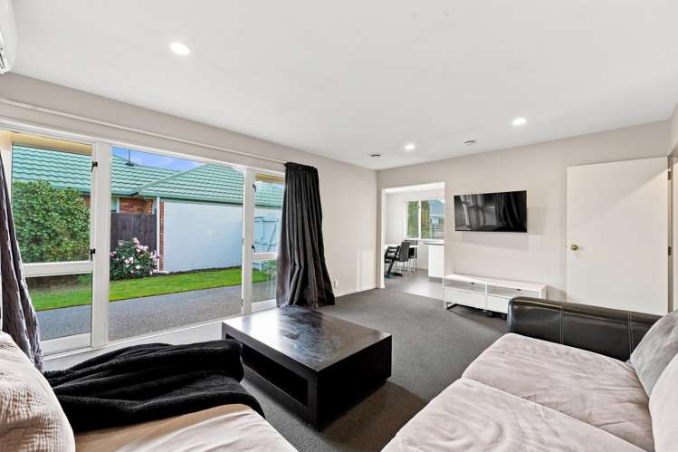2/294 Travis Road New Brighton_9
