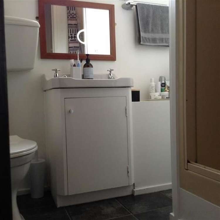 12/16 Queens Parade Devonport_8