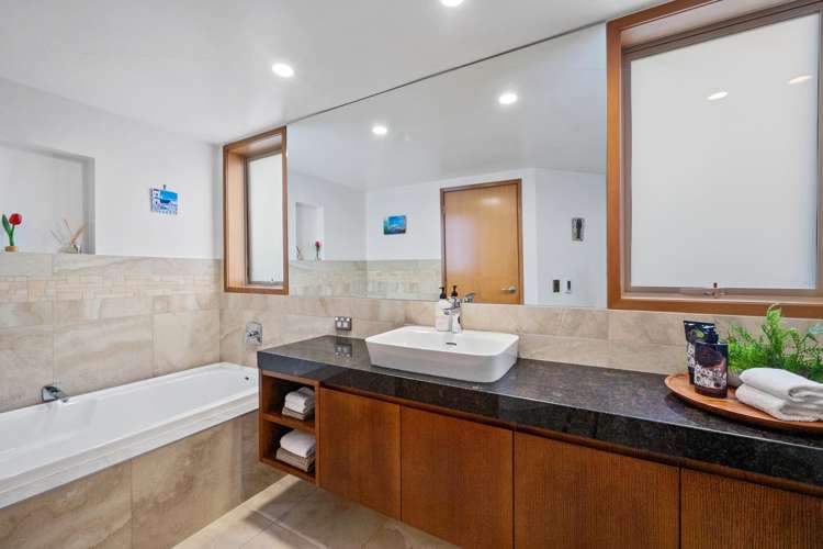 2/114 Aberdeen Road Campbells Bay_35