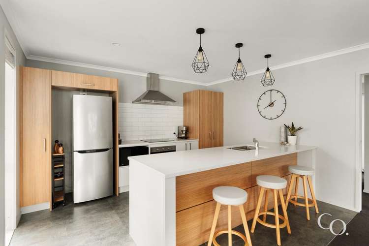 14 Cowell Crescent Pyes Pa_6