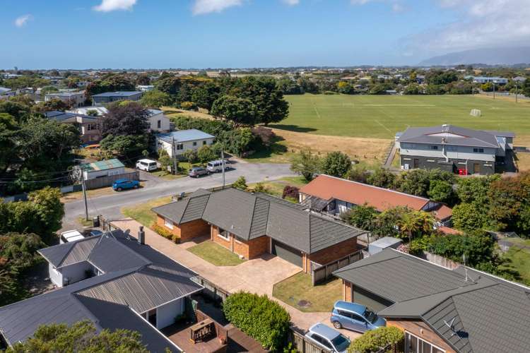 22 Kowhai Grove Raumati Beach_23