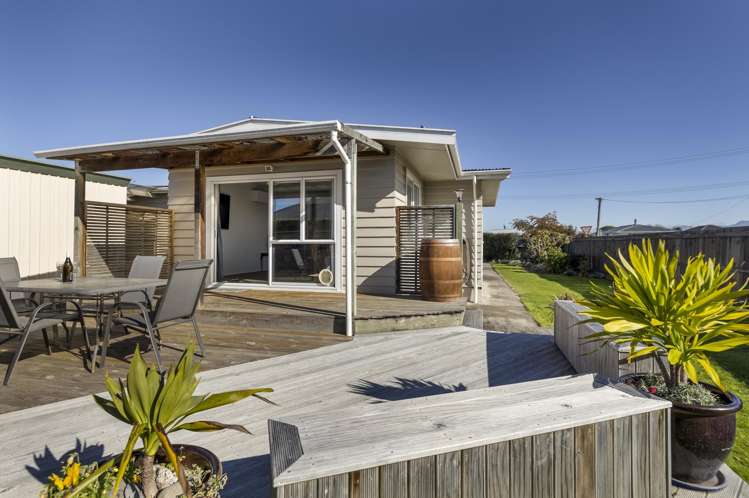77 Redwood Street_0