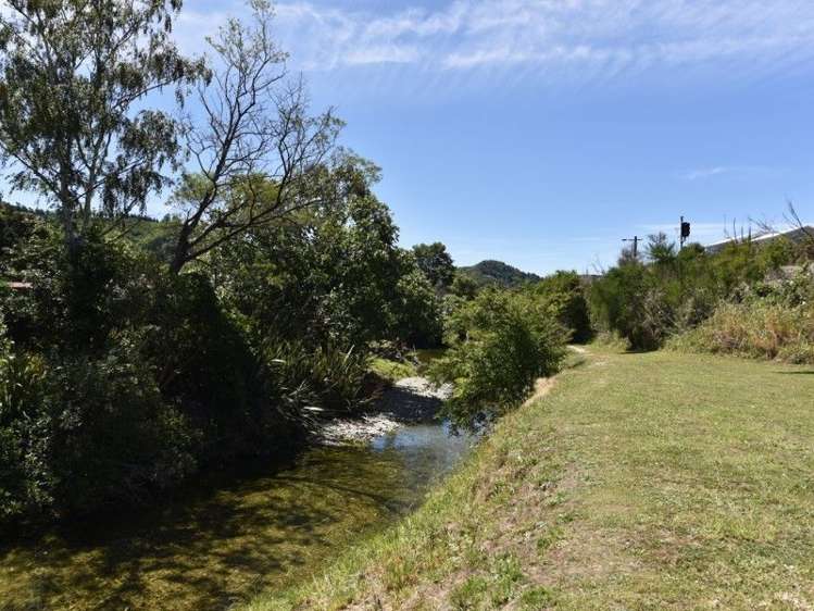 53 Broadway Picton_11