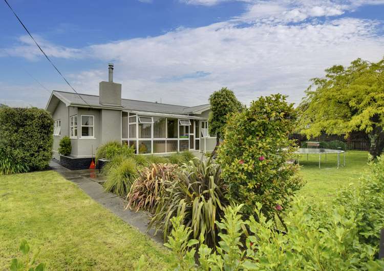 39 Neale Avenue Stoke_6