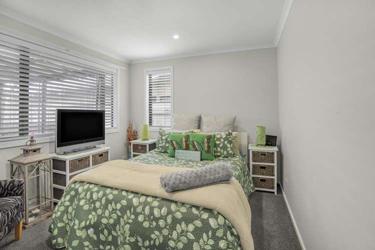 31 Fraser Colman Grove Wainuiomata_13