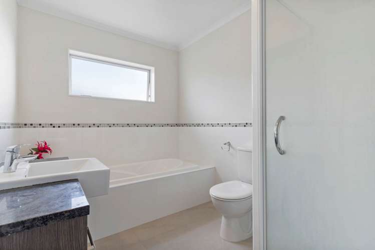 42 Jerpoint Drive Flat Bush_11