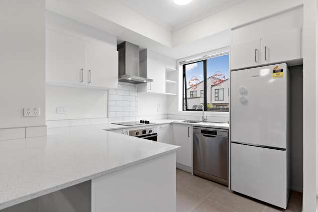 9 Oranga Drive Westgate_4