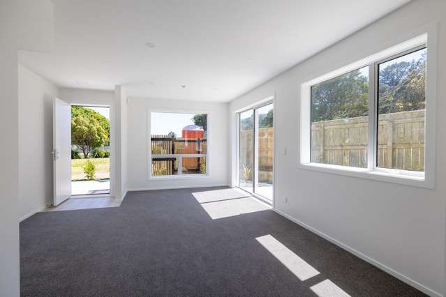 105 Main Road Wainuiomata_4