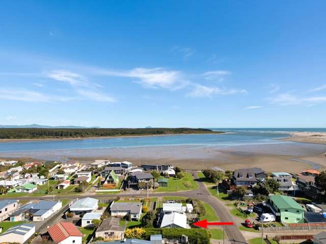 18 Robbie Street Foxton Beach_3