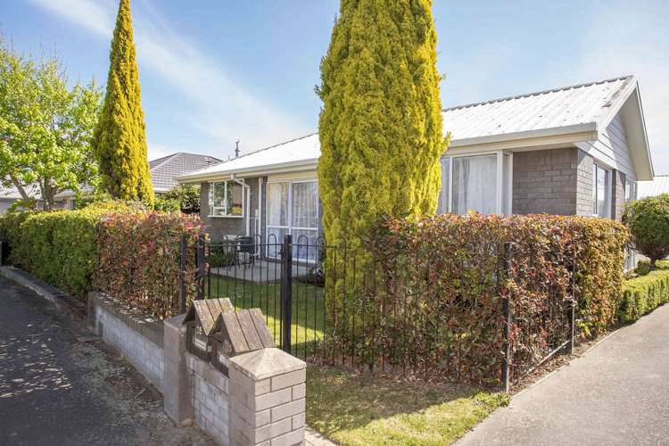 1/35 Lowry Avenue Redwood_16