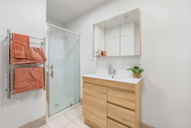 C2/30 Bute Road Browns Bay_10