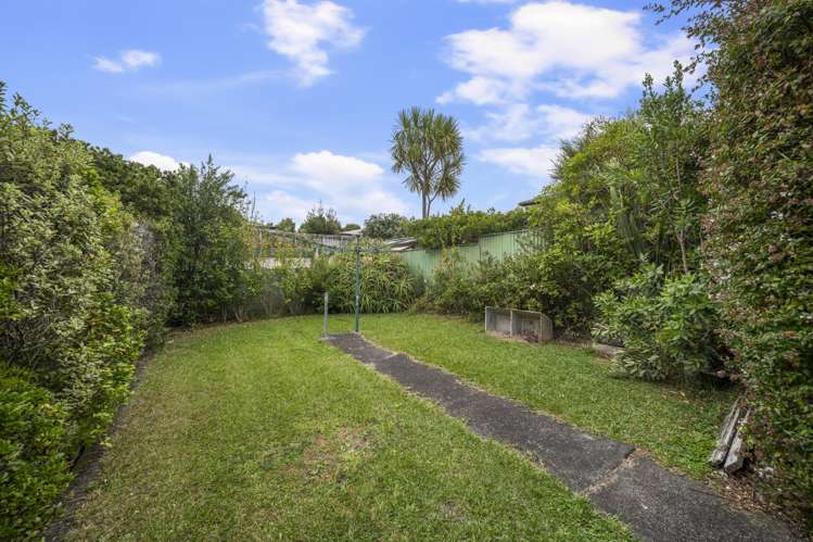 12 Maui Pomare Street Blockhouse Bay_6