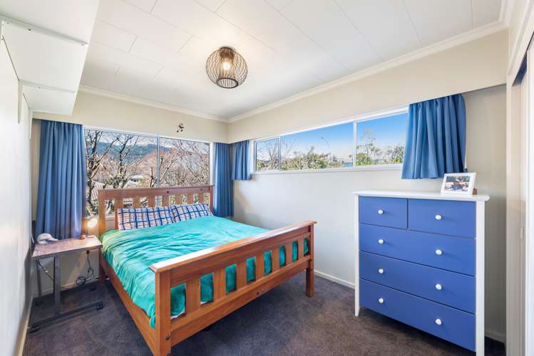 5 Shelley Crescent Stoke_10