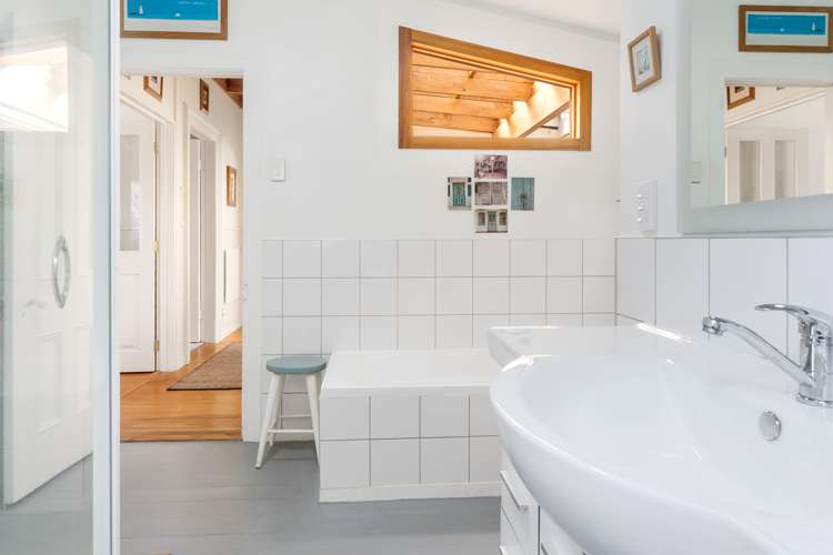 67 Eighty Eight Valley Road Wakefield_10