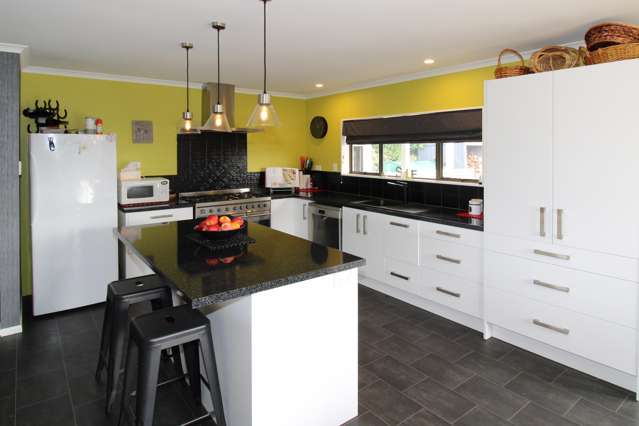 5 Chisholm Place Carterton_1