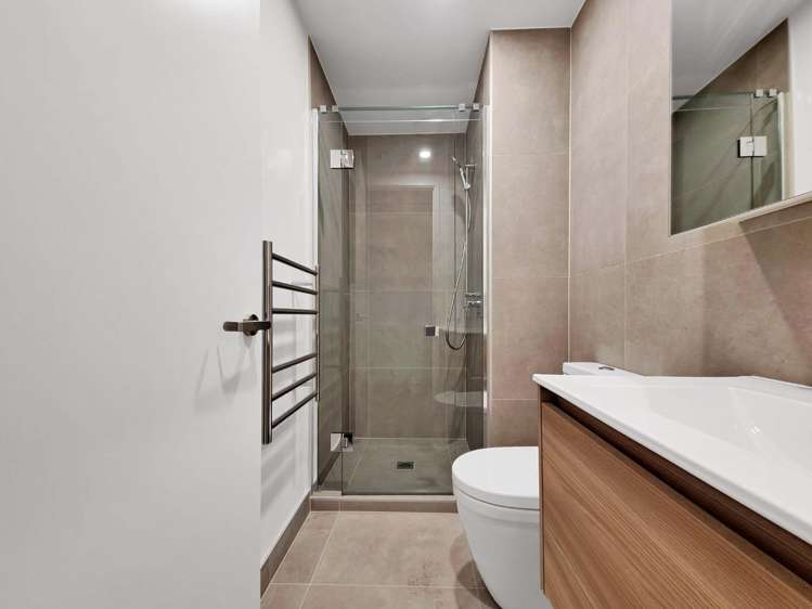 301/10 Alpha Street 2185_7