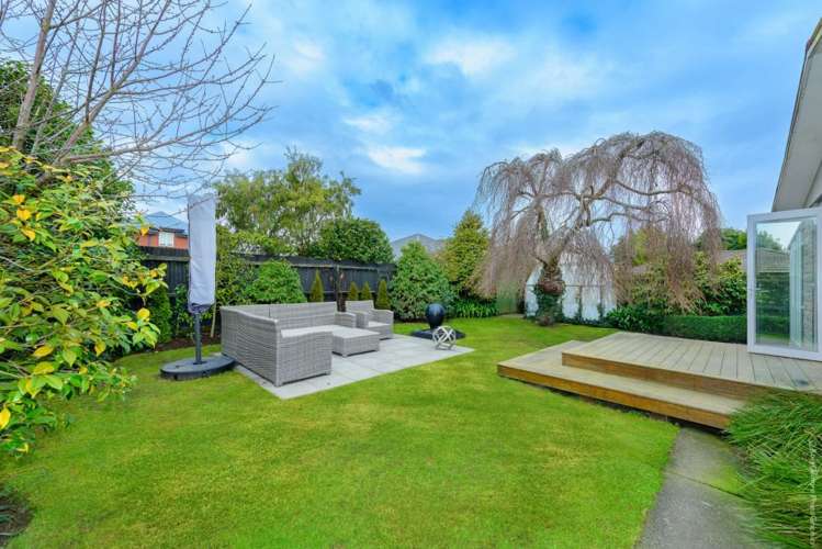 2/84 Perry Street Papanui_11