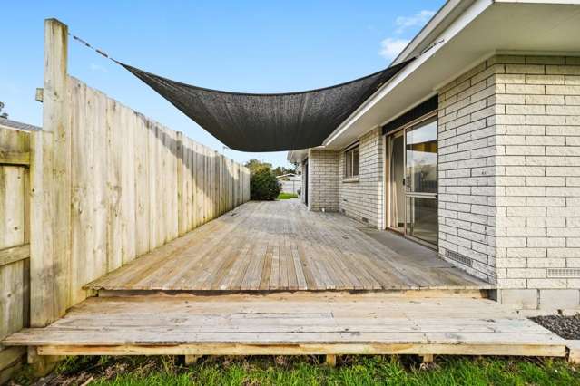 27 Chequers Ave 1053_4