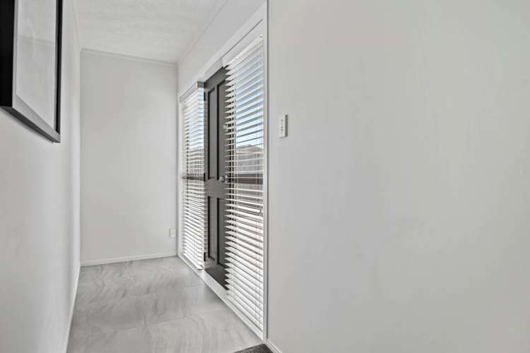 2/19 Landon Avenue Mangere East_14