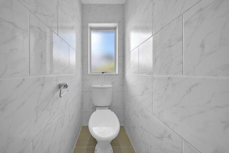 69 Charntay Avenue Clover Park_9