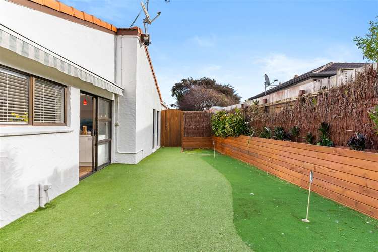 1/6 Fortunes Road Half Moon Bay_17