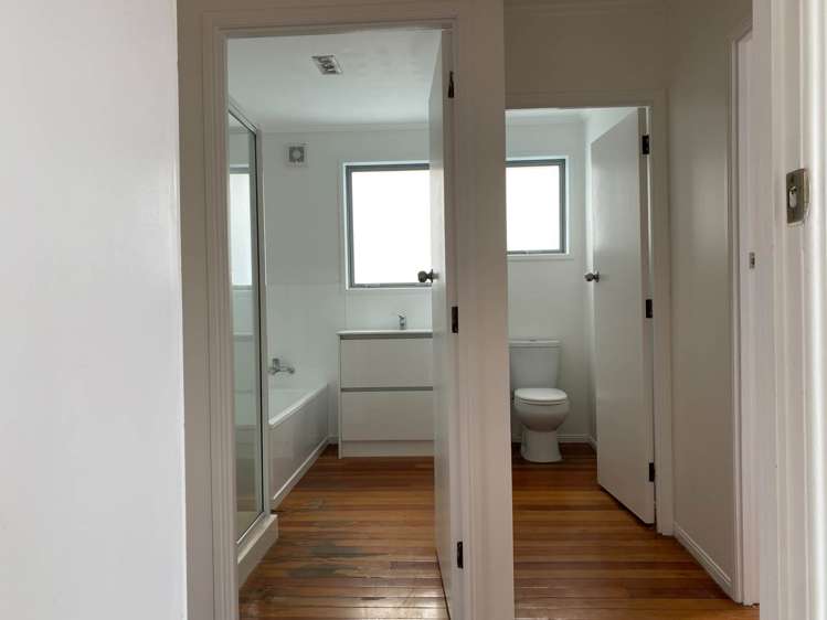 8b Melanie Place Orewa_11