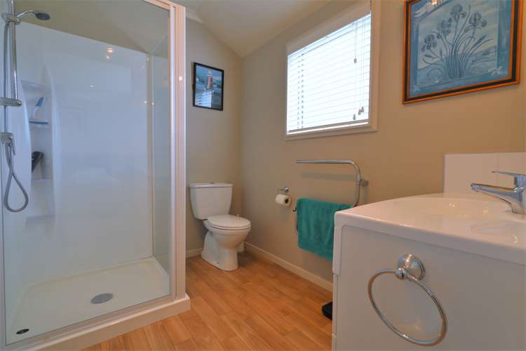 81 Lincoln Road Carterton_10