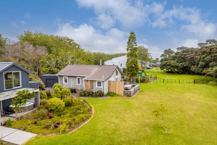 635 Cove Road Waipu_24