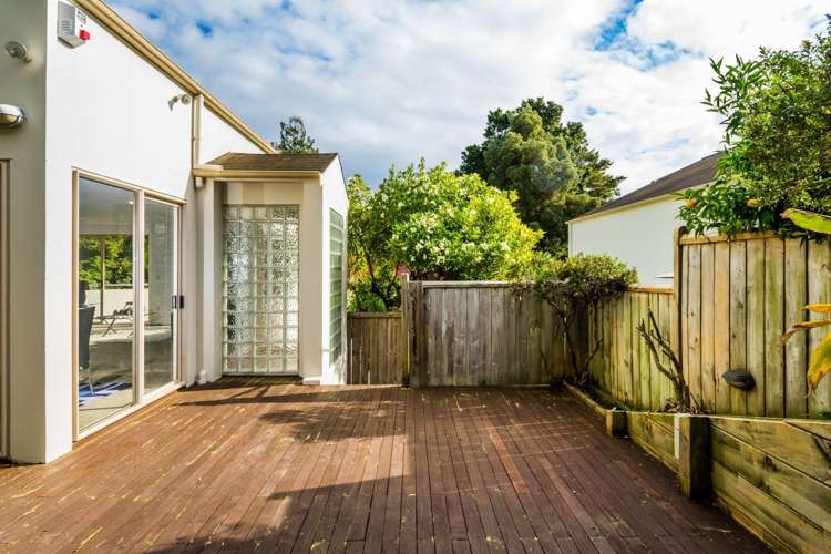 2/284 Glenfield Road Glenfield_24