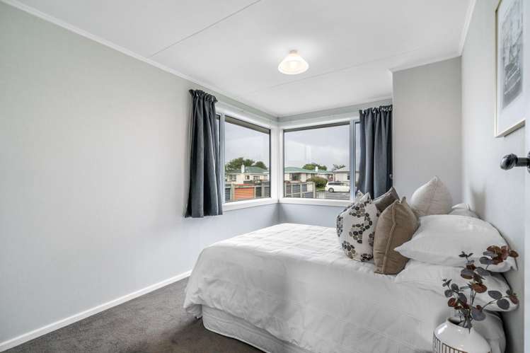 82 Saturn Street Strathern_7