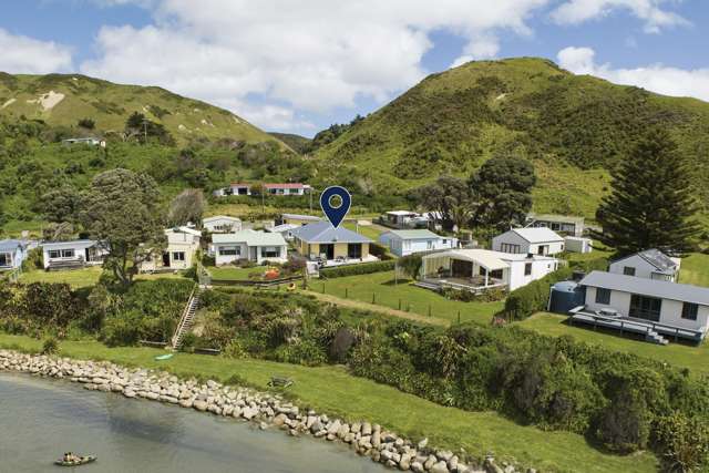 7 Oraka Road Māhia_1
