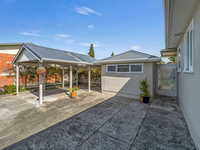 2 Glandwr Crescent Whanganui East_3