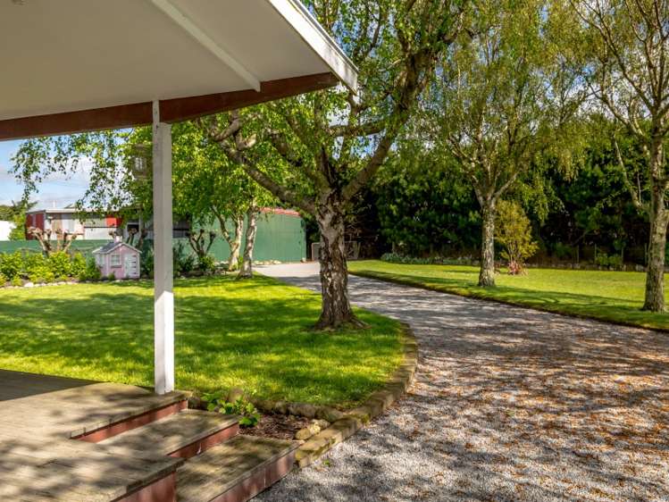 580 Hughes Line Carterton_18