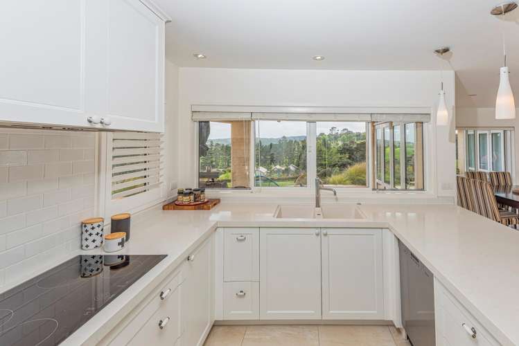 66 Manuka Grove Helensville_5