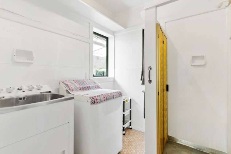 33 Shirley Avenue Papakura_23