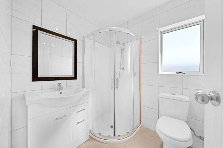 12 John Broad Place Flat Bush_15