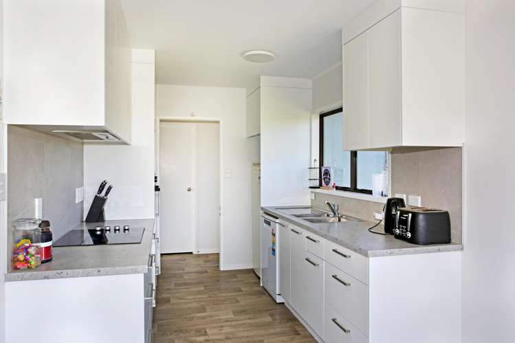 1047 Awhitu Road Pollok_22