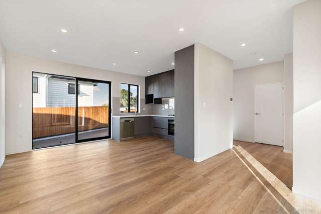 23B Cassandra Grove Totara Vale_1