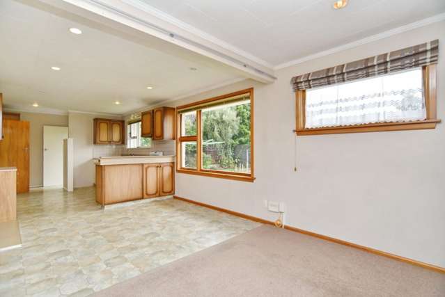 77 Cutts Road Russley_4