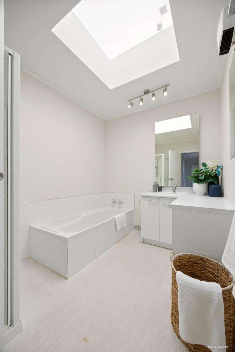 1/35 Vivian Wilson Drive Eastern Beach_13