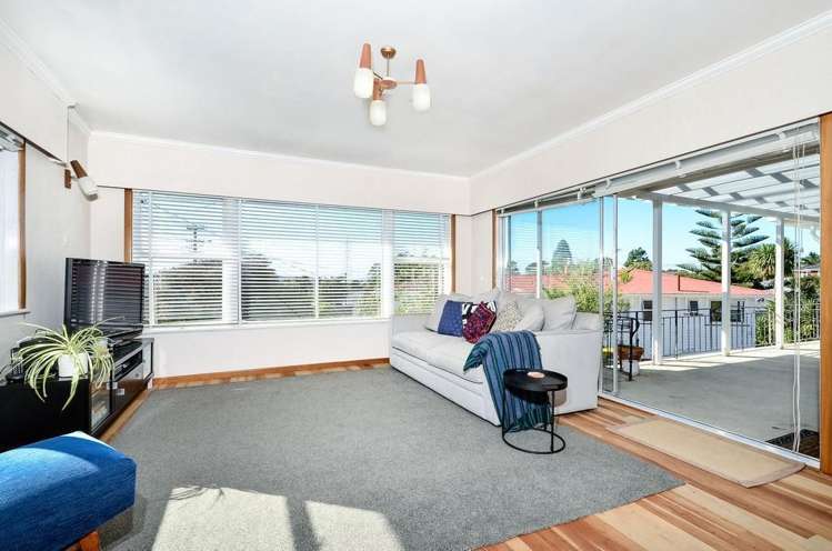 17 Royal View Road Te Atatu South_2