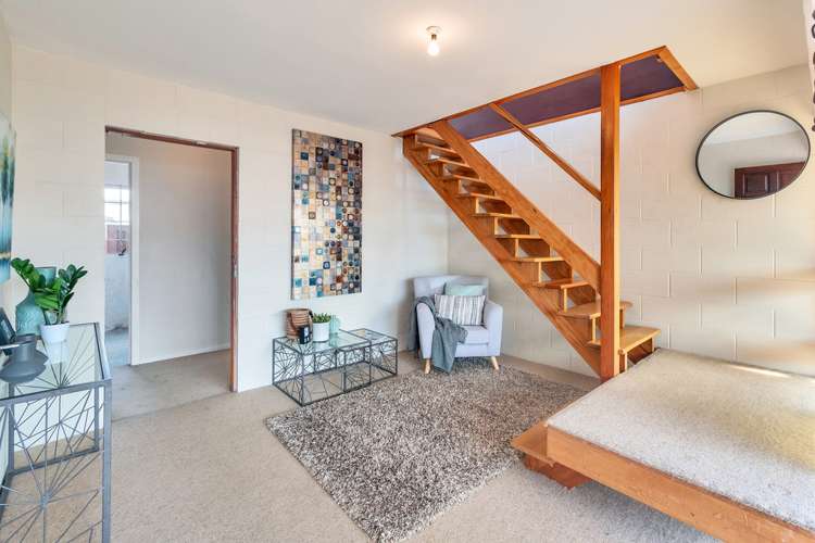 2/12 House Avenue Mangere Bridge_14