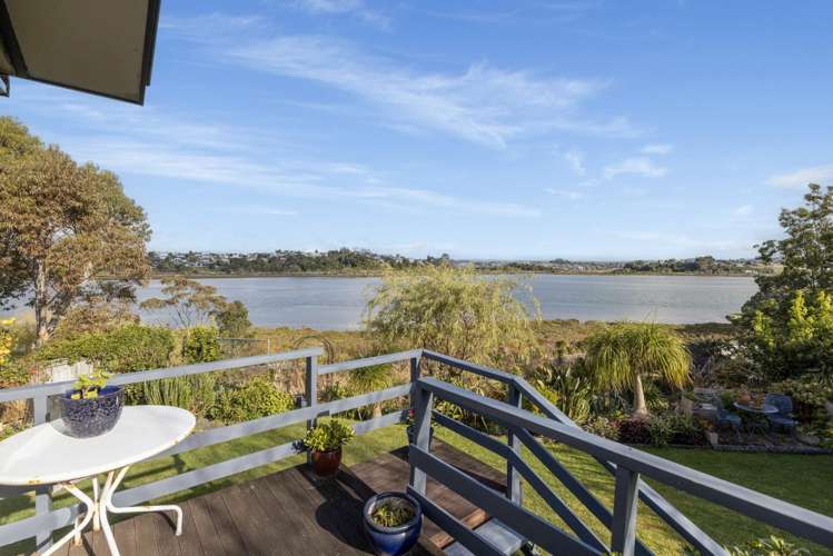 10 Bay Street Matua_7