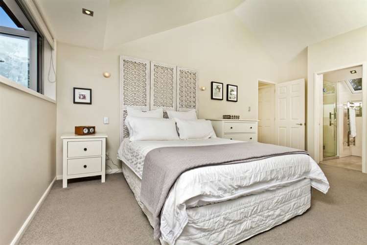 42 Williamson Avenue Belmont_11