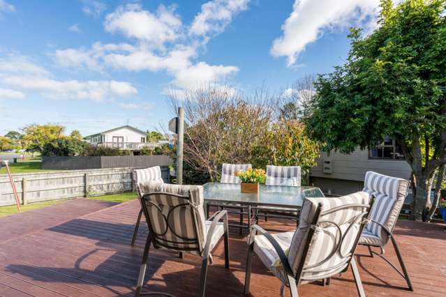 22 Shearwater Street One Tree Point_2