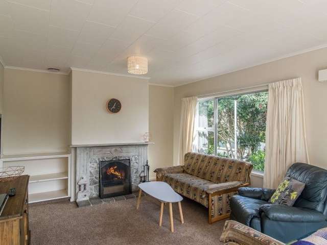 75 Seddon Street Waikanae_2