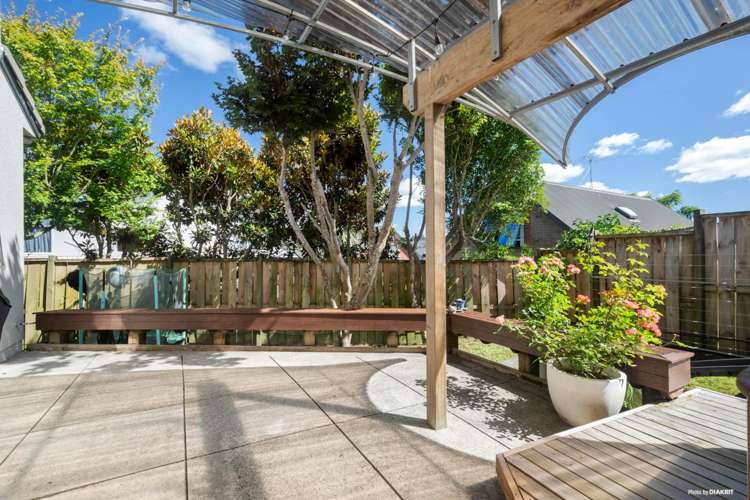 2/47 Fields Parade Oteha_23