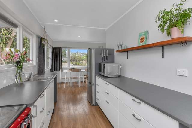 5 Raewyn Street Morningside_3