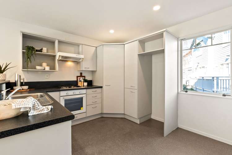 15/10 Colombo Street Newtown_6